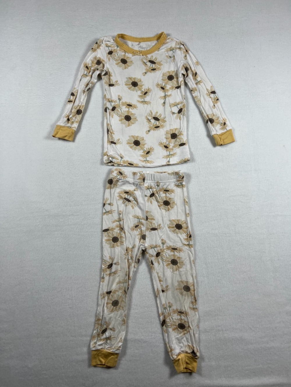 Milkberry 2 piece sunflower pajama set gilrs size 12M